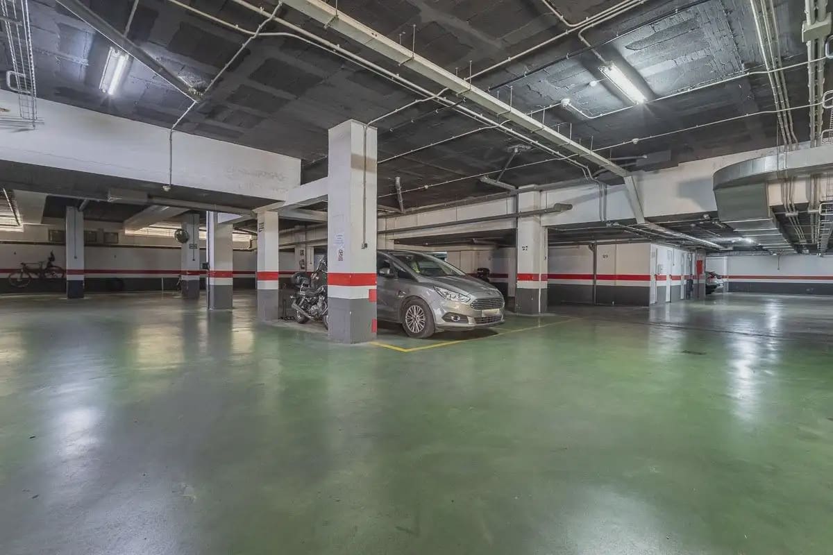 2 soveværelse Lejlighed til salg i Granada by med swimmingpool garage - € 345.000 (Ref: 9932392)