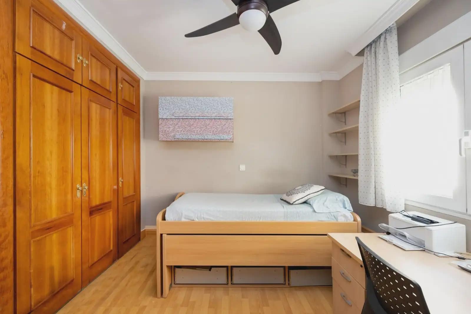 4 soveværelse Byhus til salg i Granada by med garage - € 495.000 (Ref: 9932568)