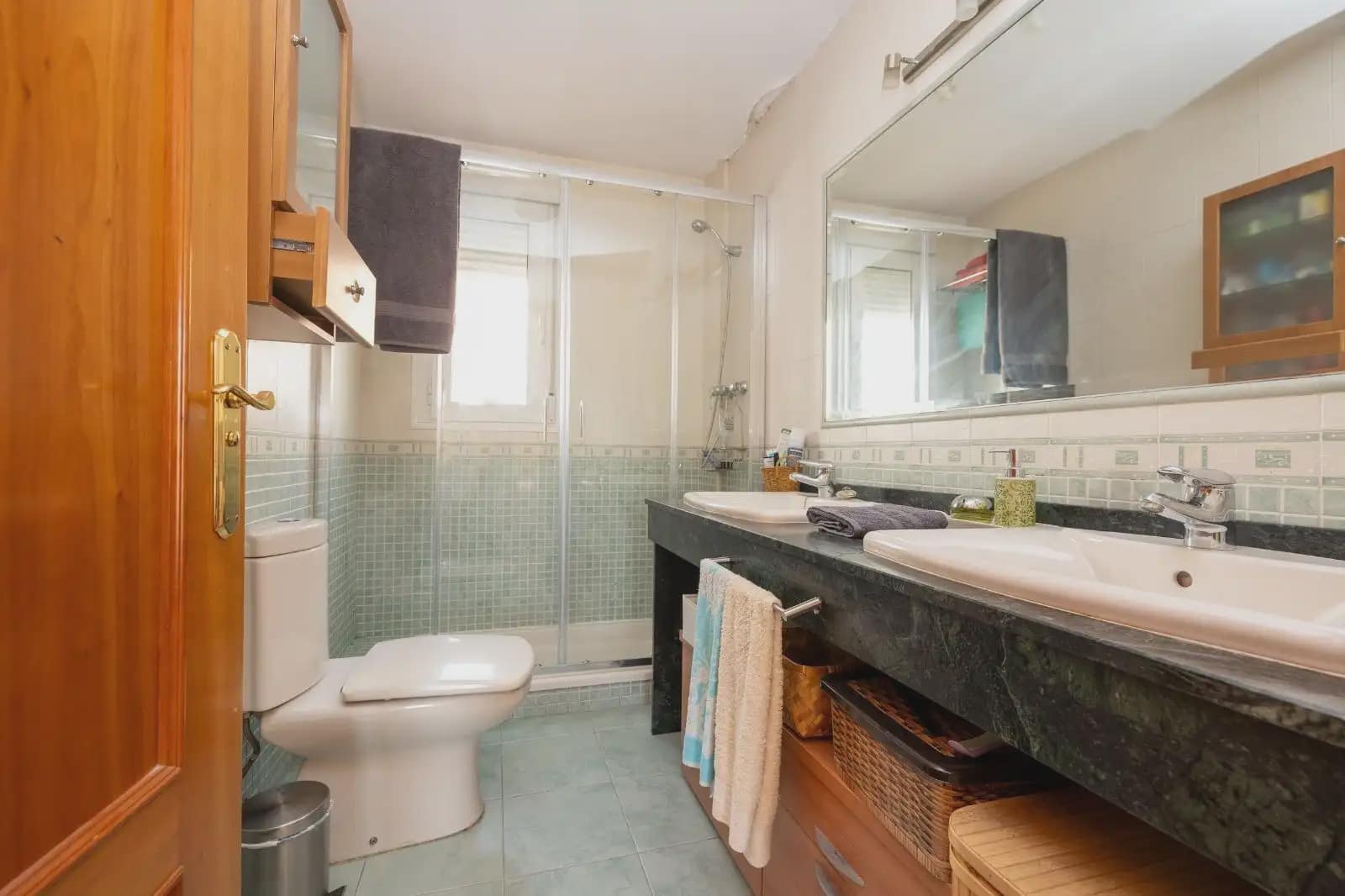4 soveværelse Byhus til salg i Granada by med garage - € 495.000 (Ref: 9932568)