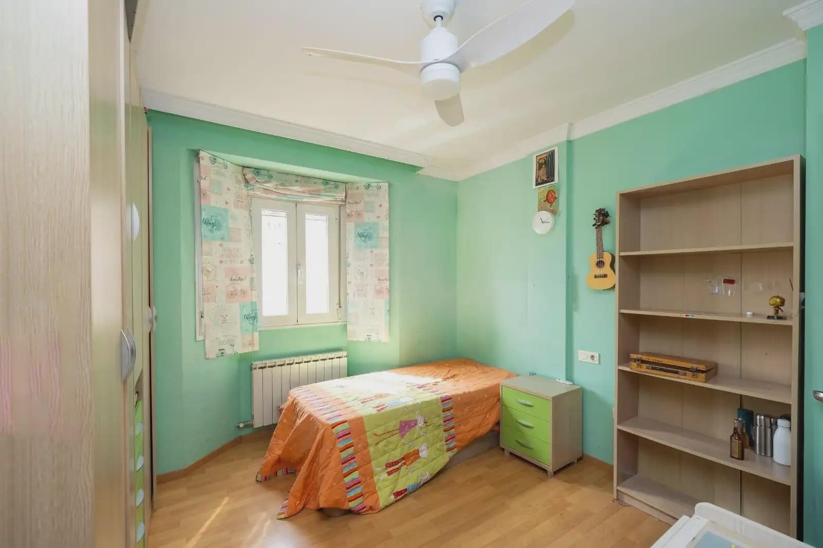 4 soveværelse Byhus til salg i Granada by med garage - € 495.000 (Ref: 9932568)