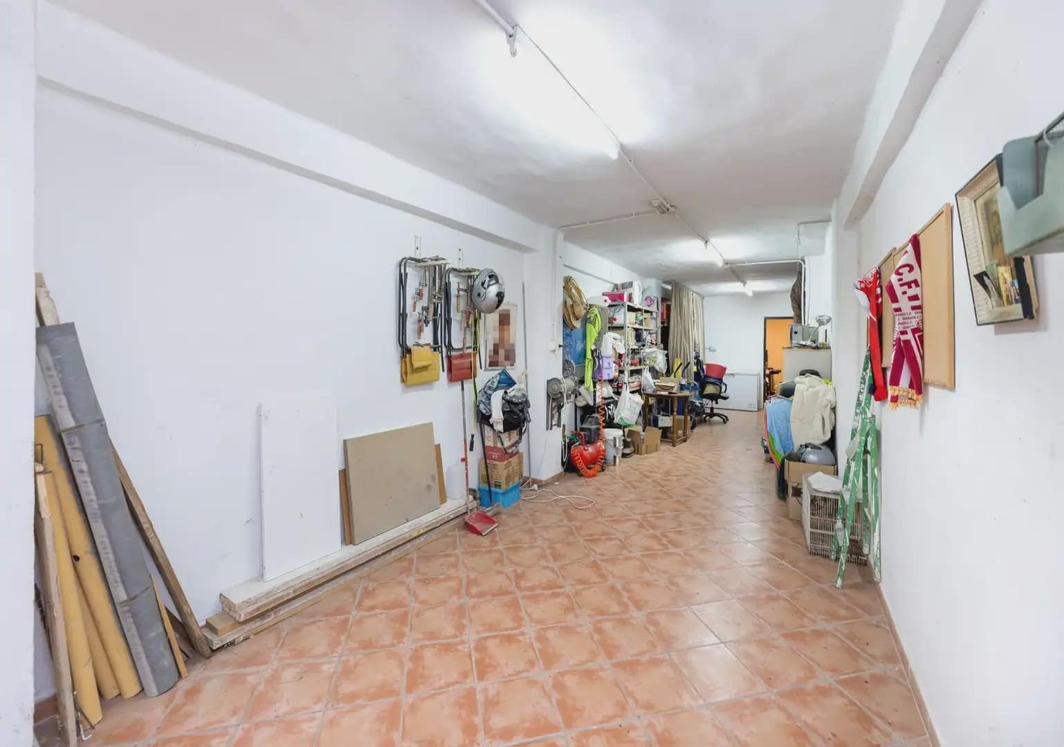 Erhverv til salg i Granada by - € 68.000 (Ref: 9934924)