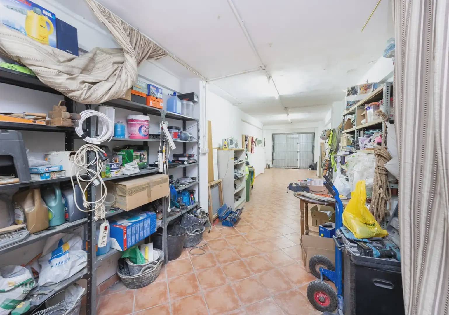 Erhverv til salg i Granada by - € 68.000 (Ref: 9934924)