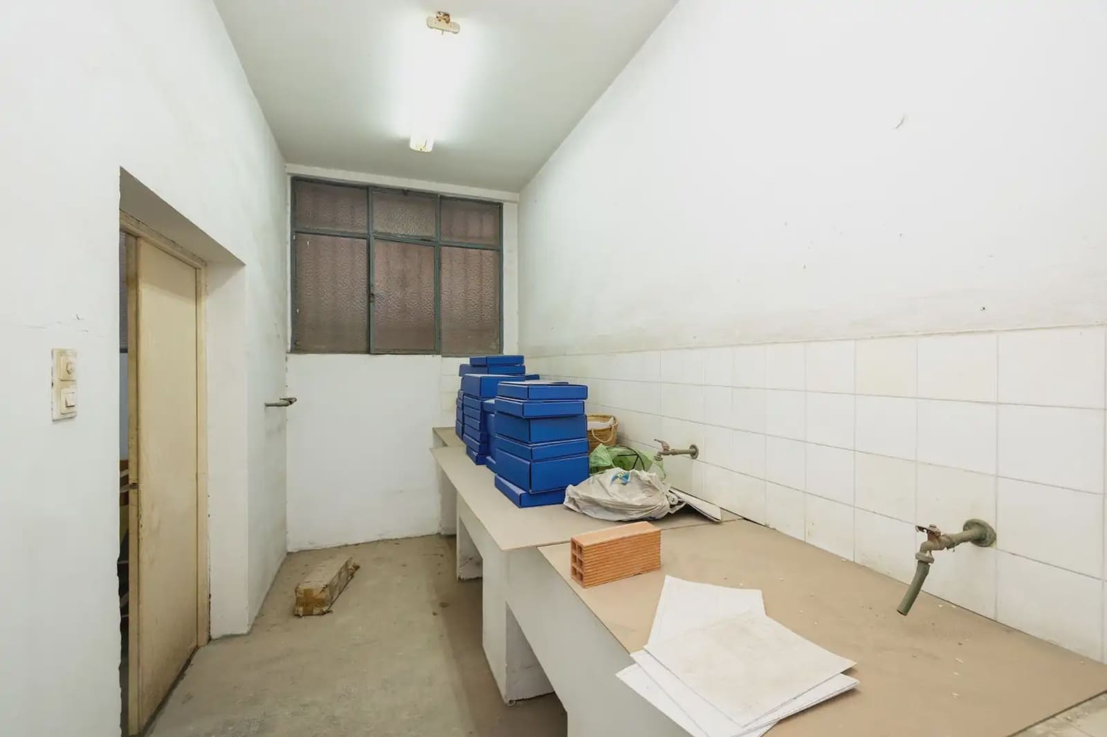 Erhverv til salg i Granada by - € 420.000 (Ref: 9935287)