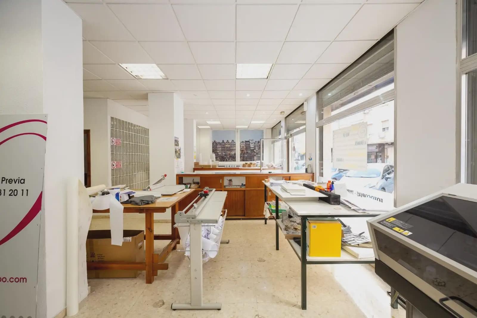 Erhverv til salg i Granada by - € 420.000 (Ref: 9935287)