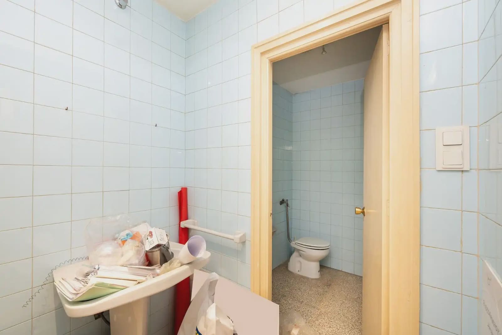Erhverv til salg i Granada by - € 420.000 (Ref: 9935287)