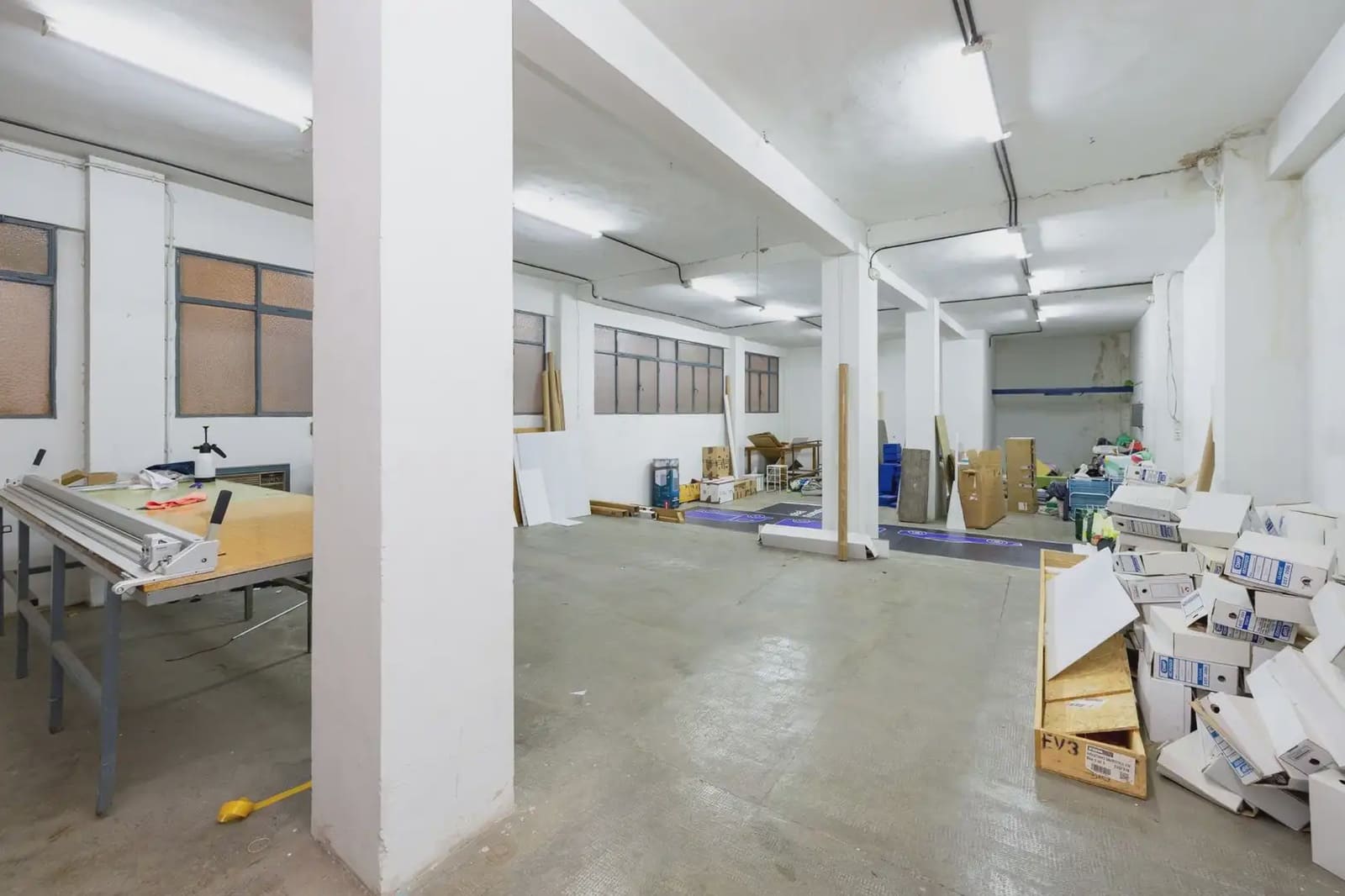 Erhverv til salg i Granada by - € 420.000 (Ref: 9935287)