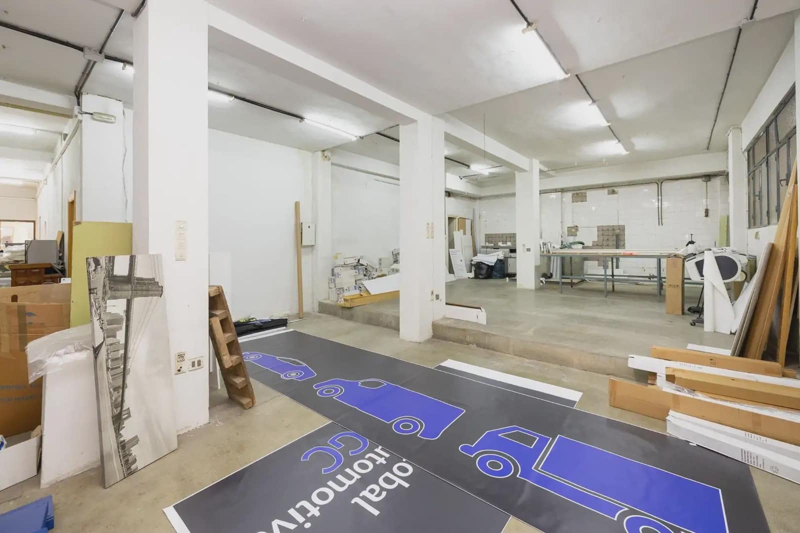 Erhverv til salg i Granada by - € 420.000 (Ref: 9935287)