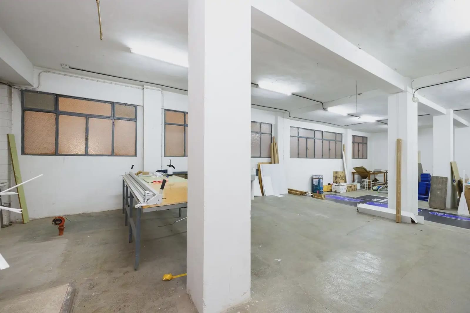 Erhverv til salg i Granada by - € 420.000 (Ref: 9935287)