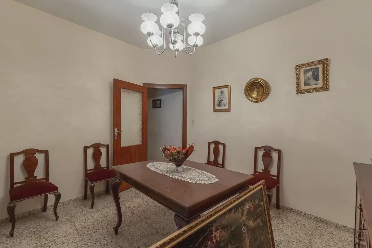 6 slaapkamer Commercieel te koop in Cijuela - € 149.000 (Ref: 9937119)