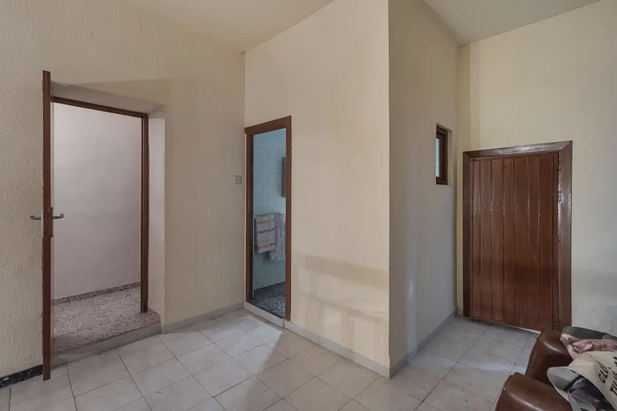 6 slaapkamer Commercieel te koop in Cijuela - € 149.000 (Ref: 9937119)