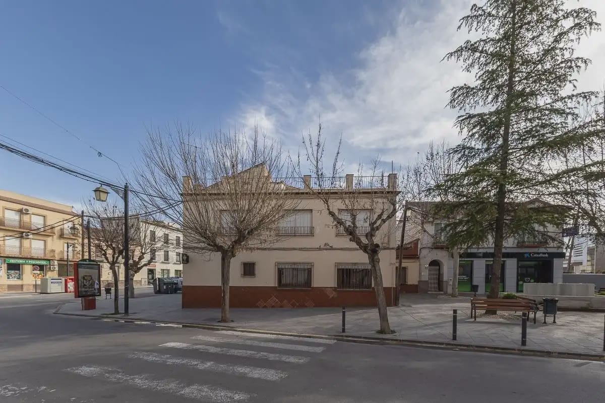 6 slaapkamer Commercieel te koop in Cijuela - € 149.000 (Ref: 9937119)