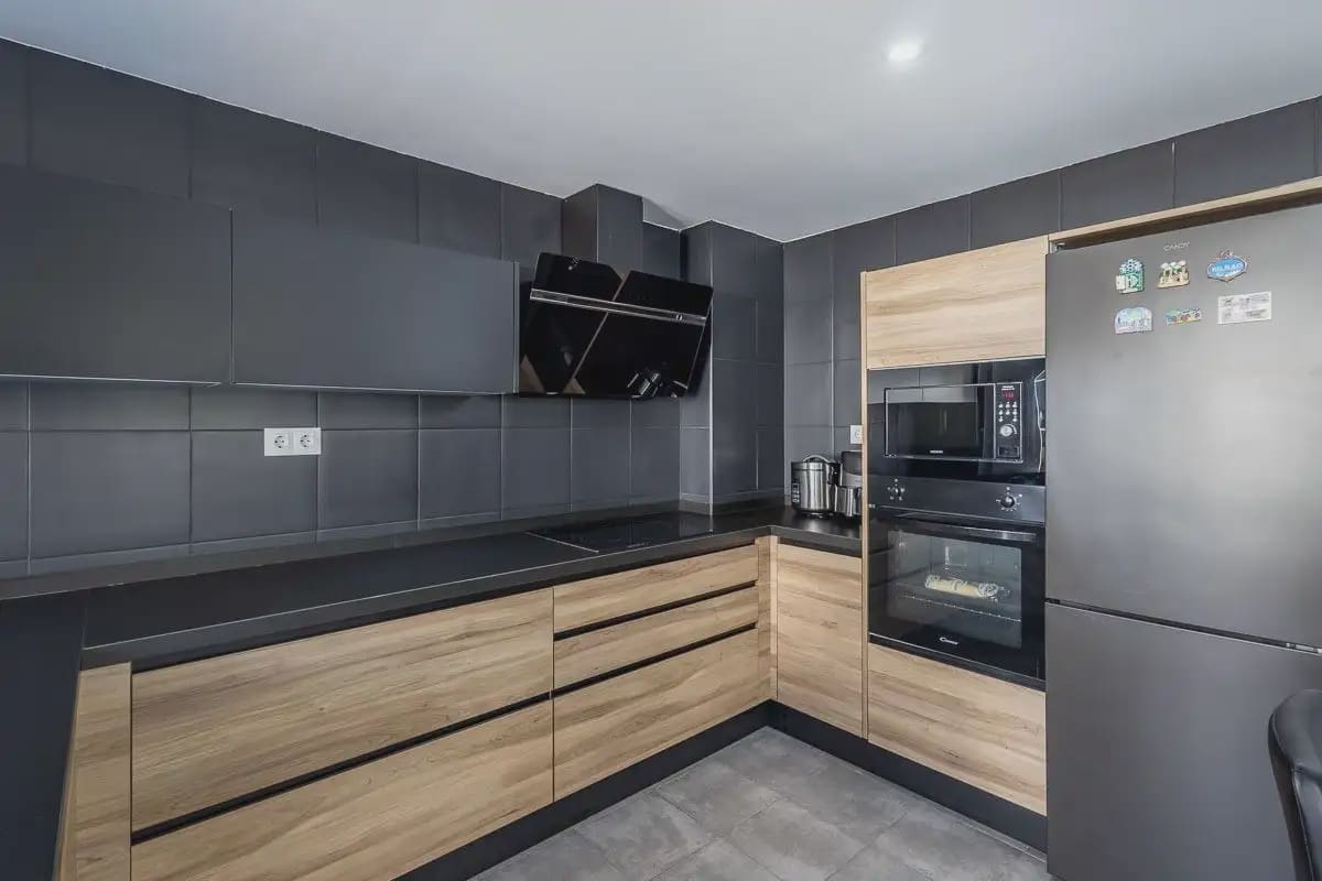 Chalet de 3 habitaciones en Monachil en venta con garaje - 310.000 € (Ref: 9937364)