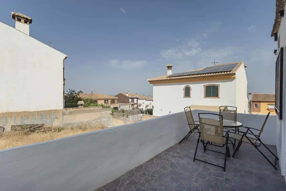 Chalet de 3 habitaciones en Monachil en venta con garaje - 310.000 € (Ref: 9937364)
