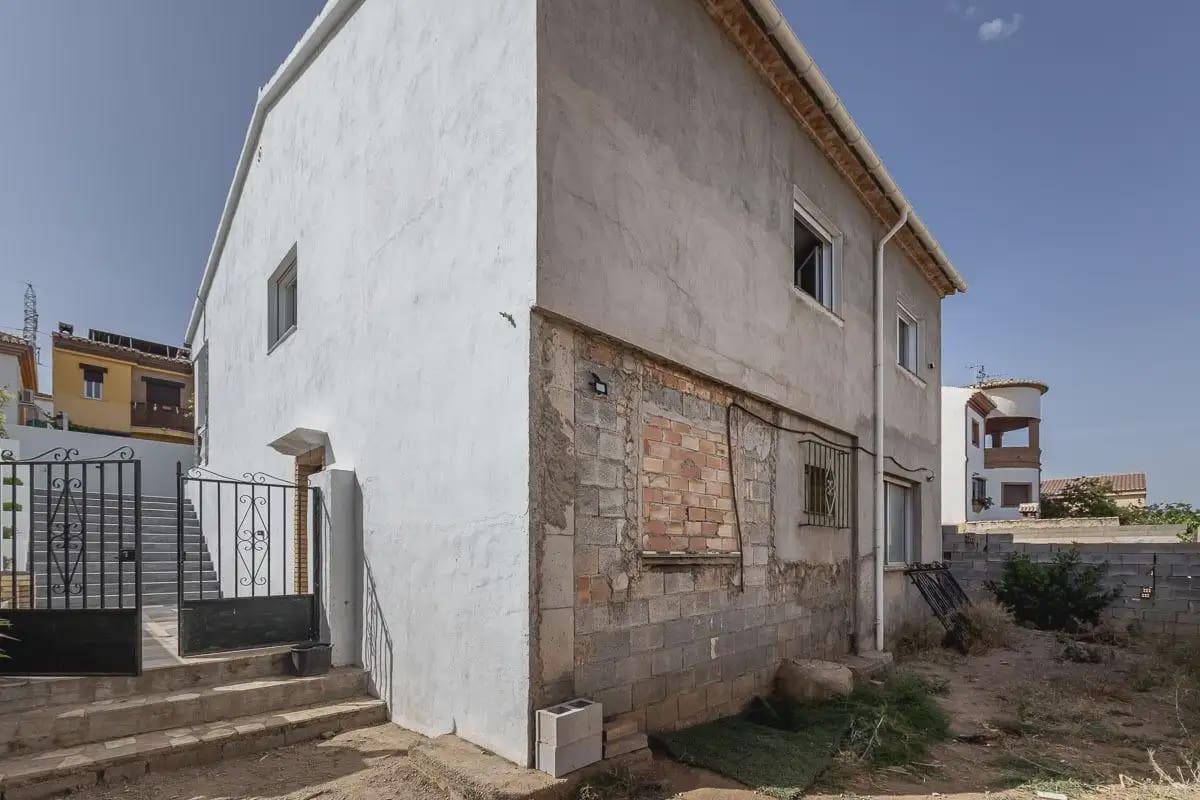 Chalet de 3 habitaciones en Monachil en venta con garaje - 310.000 € (Ref: 9937364)