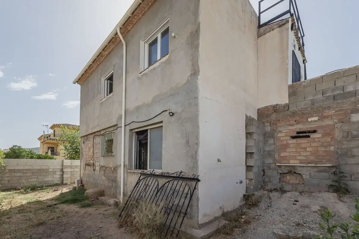 Chalet de 3 habitaciones en Monachil en venta con garaje - 310.000 € (Ref: 9937364)