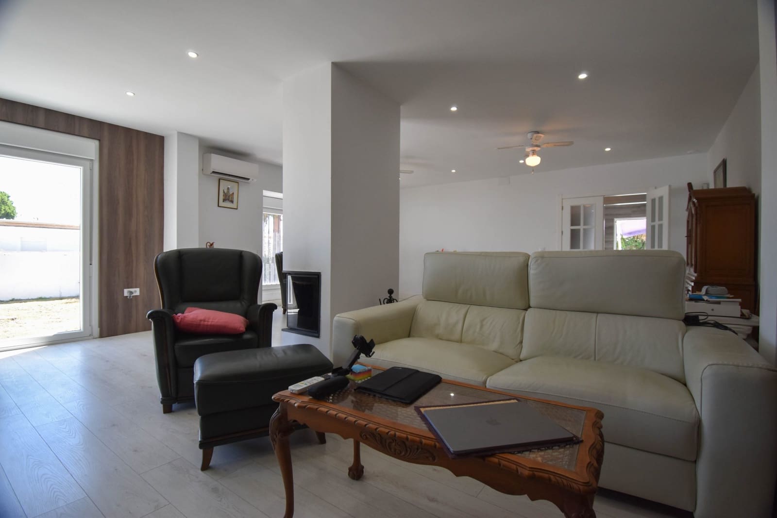 4 Zimmer Villa zu verkaufen in Chiclana de la Frontera - 425.000 € (Ref: 10001220)