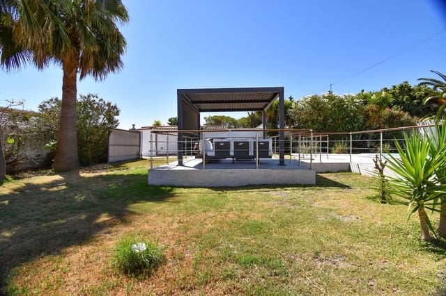 4 Zimmer Villa zu verkaufen in Chiclana de la Frontera - 425.000 € (Ref: 10001220)