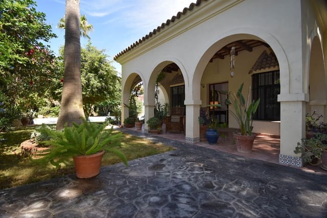 4 makuuhuone Huvila myytävänä paikassa Chiclana de la Frontera - 595 000 € (Ref: 10065532)