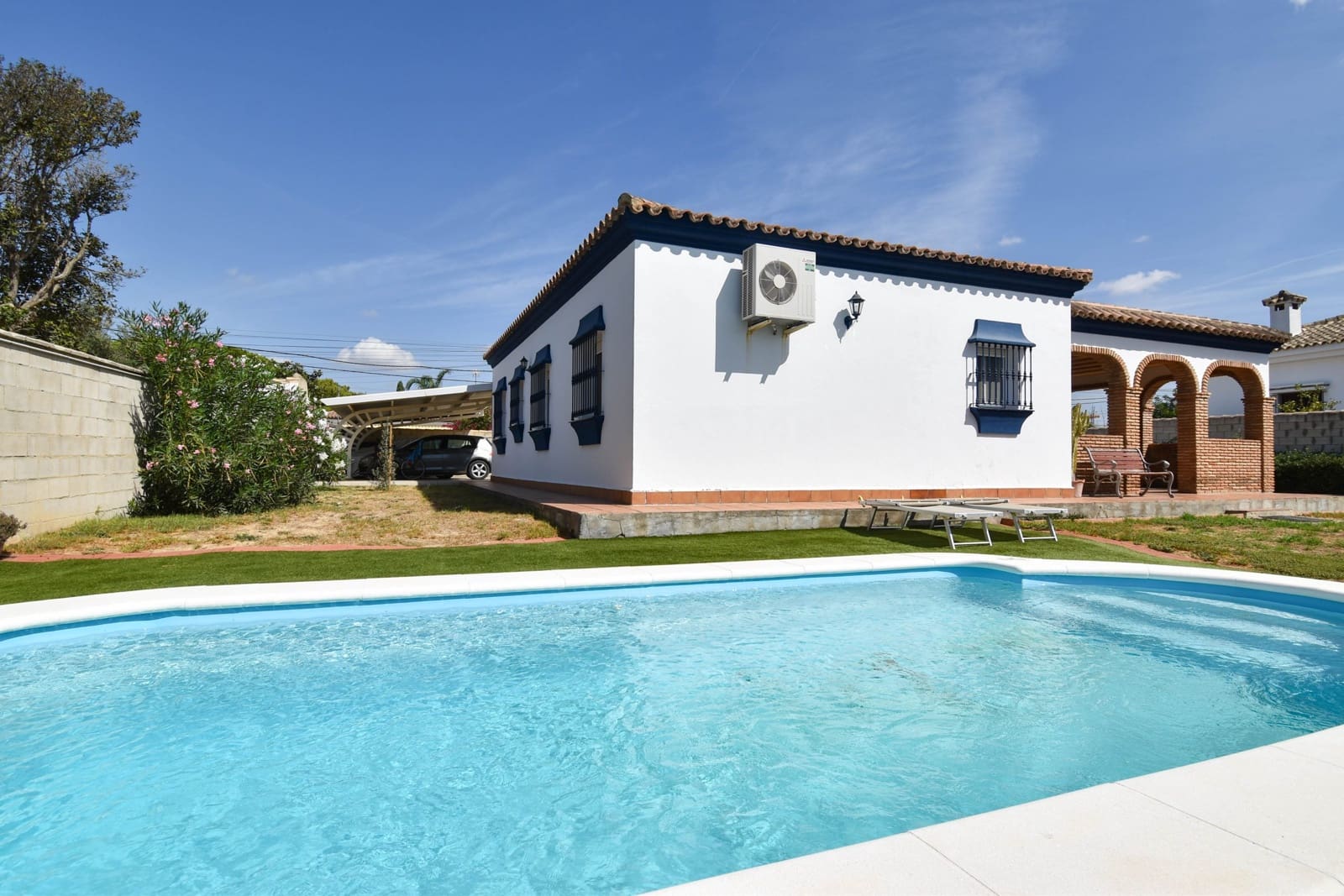 3 camera da letto Villa in vendita in Chiclana de la Frontera con piscina garage - 429.000 € (Rif: 10130681)