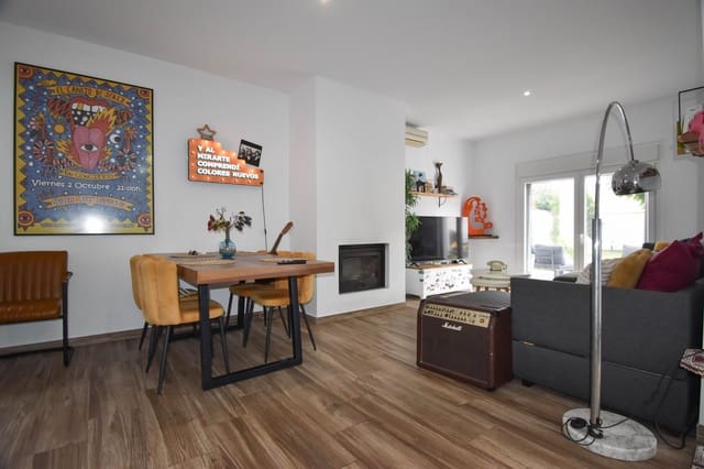 3 soveværelse Villa til salg i Chiclana de la Frontera med swimmingpool - € 439.900 (Ref: 10156226)