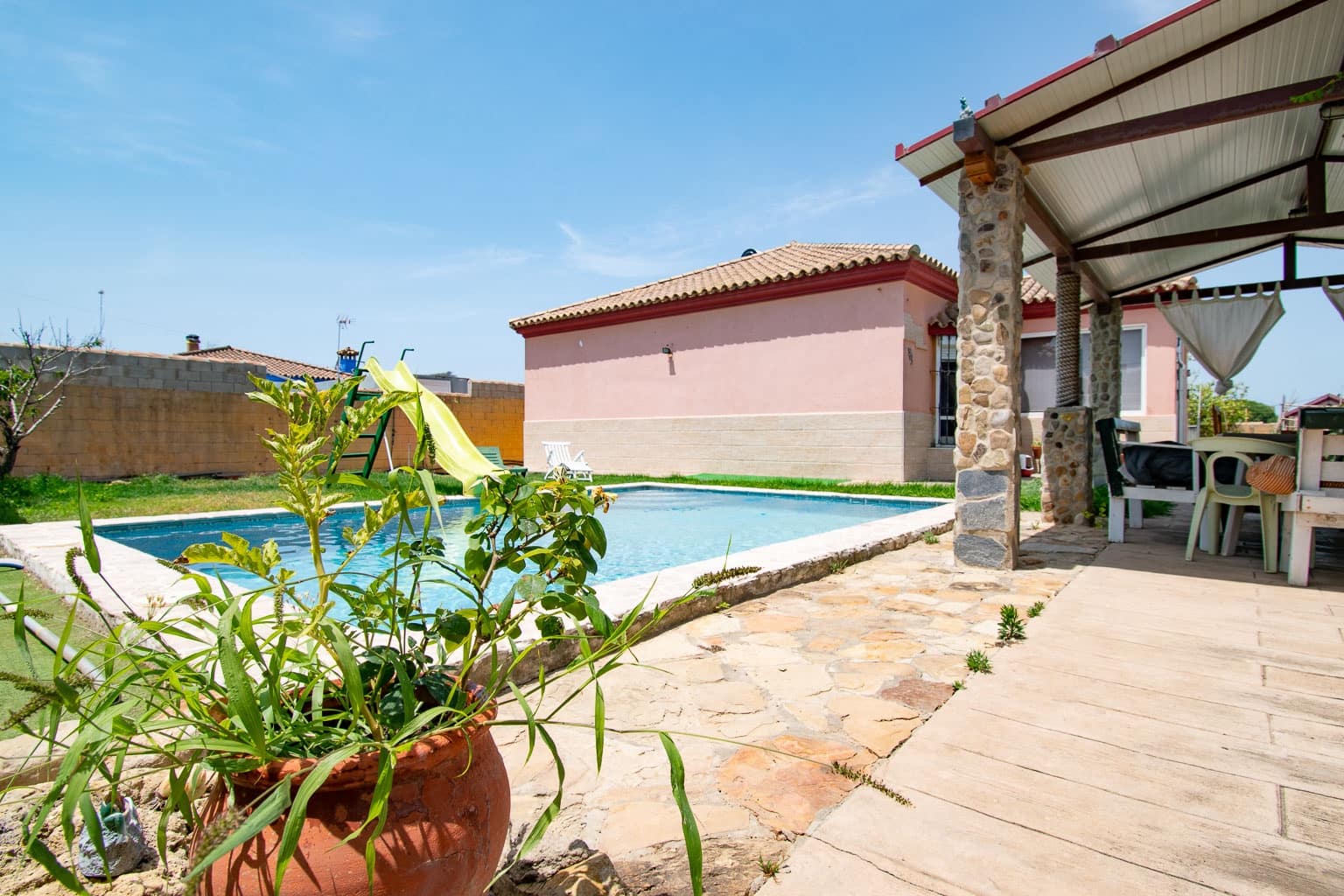 4 soveværelse Villa til salg i Chiclana de la Frontera - € 259.900 (Ref: 9101584)