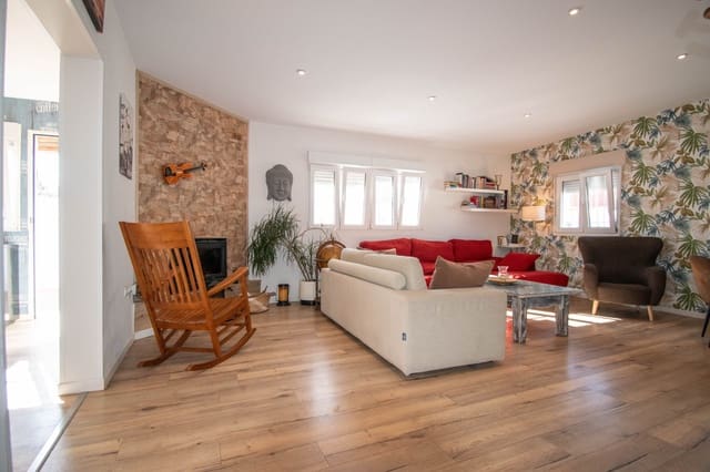 4 bedroom Villa for sale in El Puerto de Santa María - € 695,000 (Ref: 9417975)