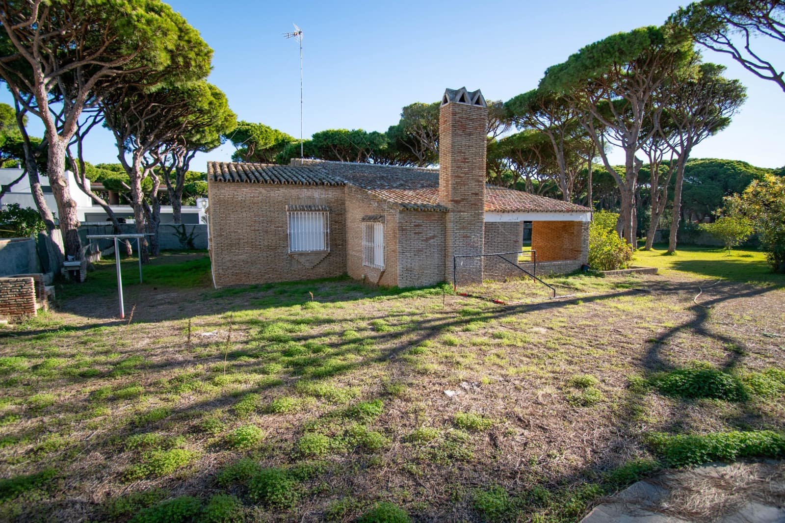 4 slaapkamer Villa te koop in Chiclana de la Frontera - € 1.590.000 (Ref: 9528411)