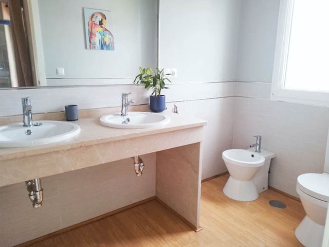 3 makuuhuone Omakotitalo myytävänä paikassa Ayamonte - 340 000 € (Ref: 9552412)