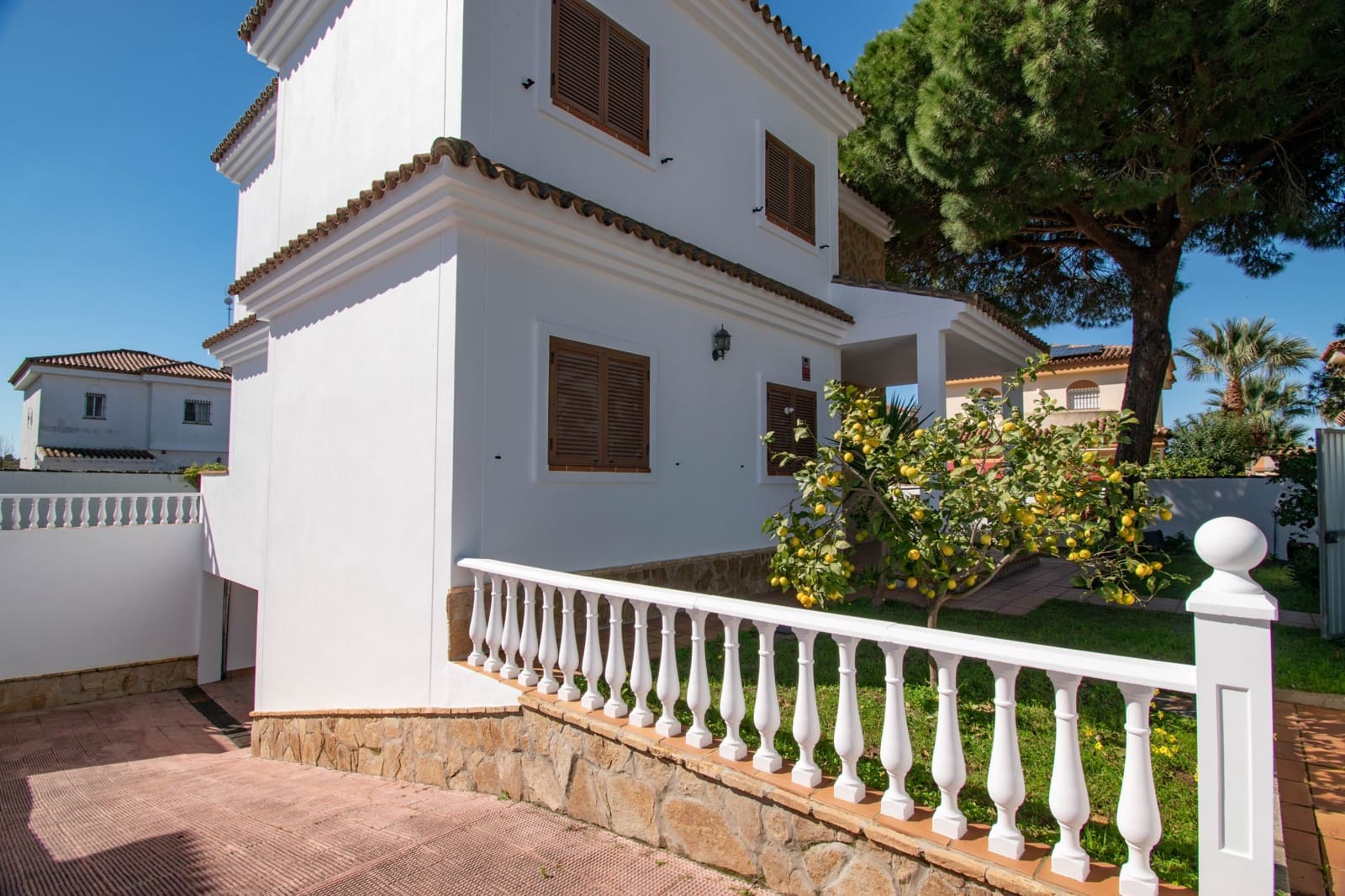 5 sypialnia Willa na sprzedaż w Chiclana de la Frontera - 540 000 € (Ref: 9638009)