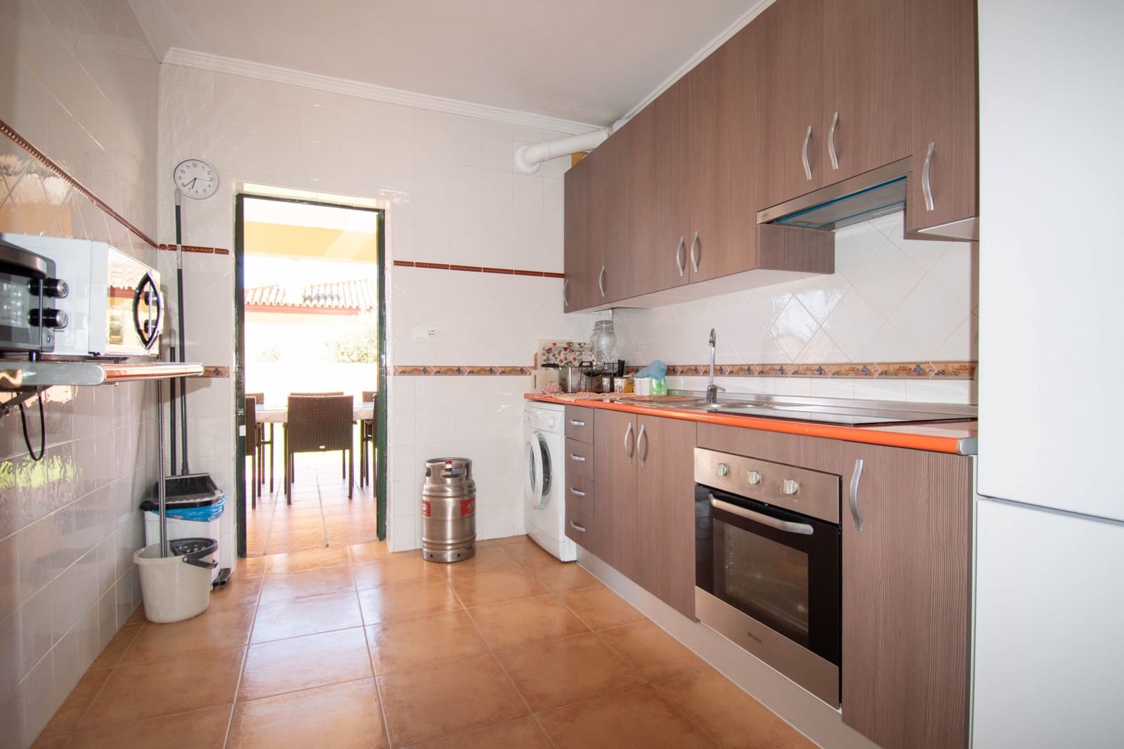 3 bedroom Villa for sale in Chiclana de la Frontera - € 239,900 (Ref: 9730862)