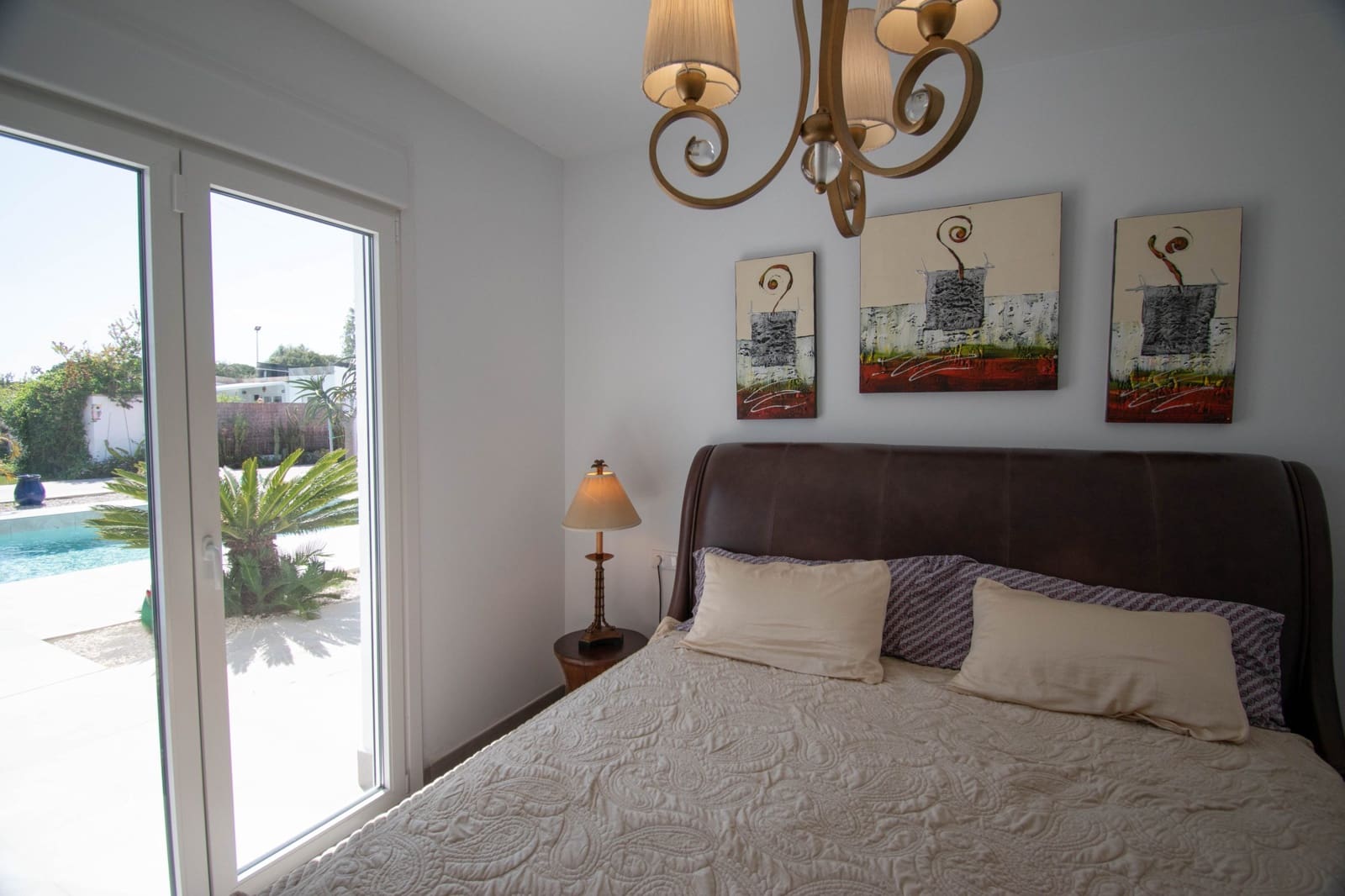 6 slaapkamer Villa te koop in Chiclana de la Frontera - € 749.900 (Ref: 9740164)