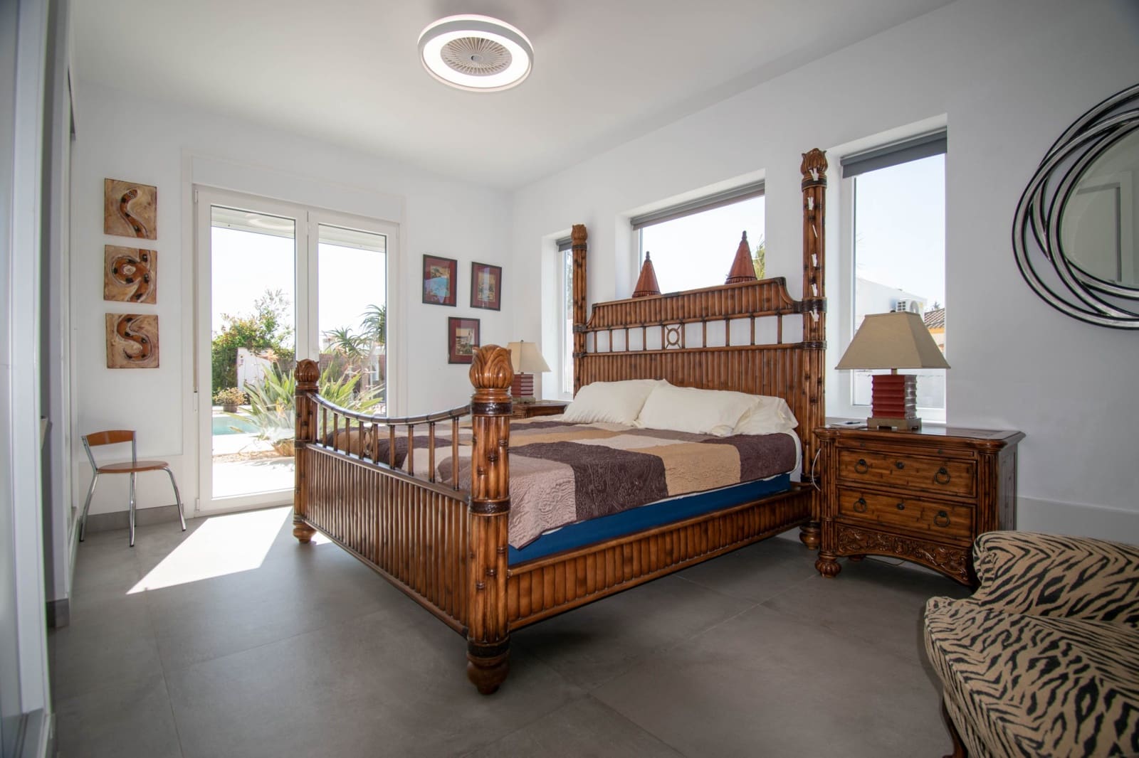 6 slaapkamer Villa te koop in Chiclana de la Frontera - € 749.900 (Ref: 9740164)