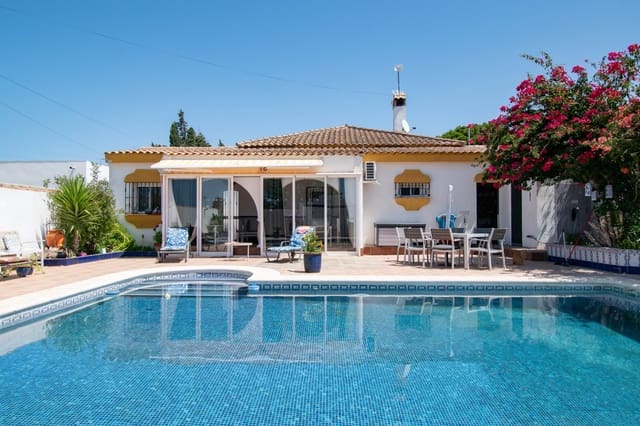 4 slaapkamer Villa te koop in Chiclana de la Frontera - € 329.900 (Ref: 9932319)