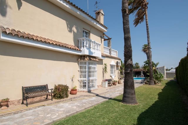 3 bedroom Villa for sale in Cádiz city - € 390,000 (Ref: 9948788)