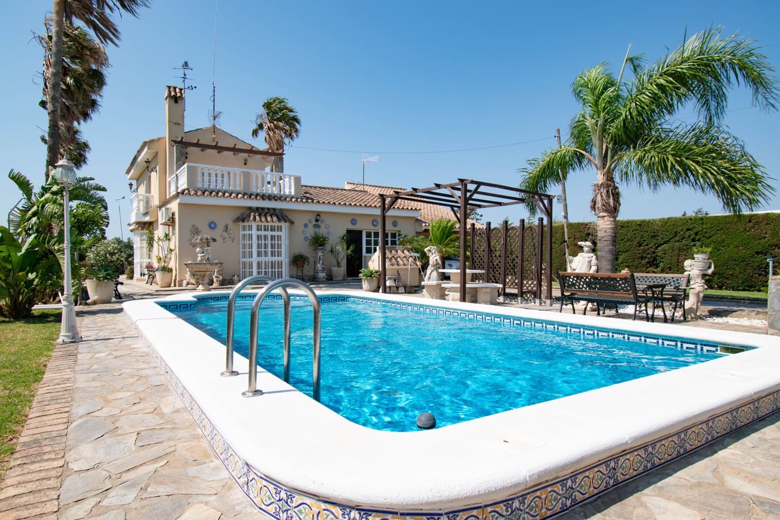 3 soverom Villa til salgs i Cadiz by - € 390 000 (Ref: 9948788)