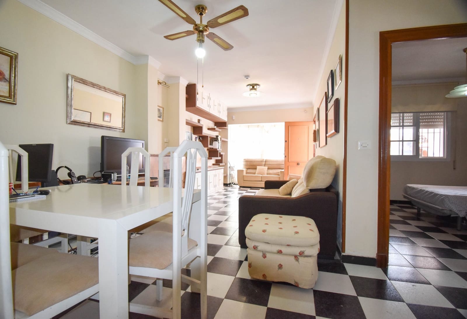 3 slaapkamer Villa te koop in Chiclana de la Frontera - € 360.600 (Ref: 9992005)