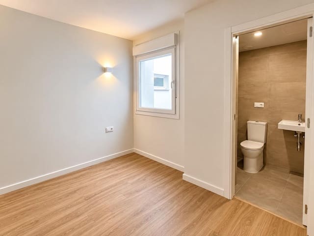 2 soveværelse Lejlighed til salg i Fuengirola med swimmingpool garage - € 290.000 (Ref: 10081222)