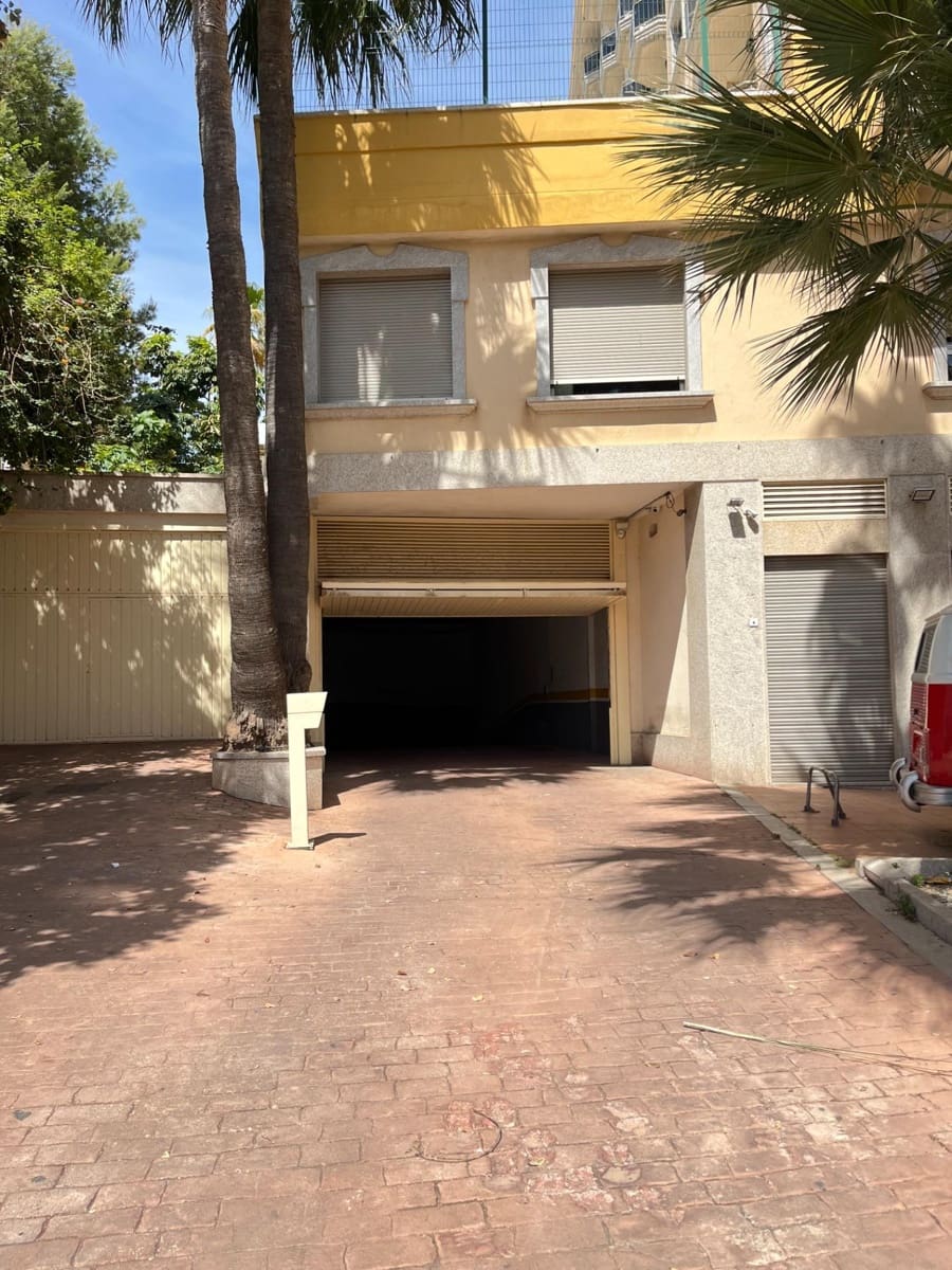 Garage for sale in Fuengirola - € 38,000 (Ref: 10139722)