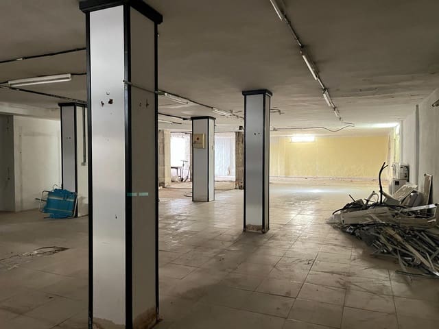 Garasje til salgs i Fuengirola - € 530 000 (Ref: 10139723)