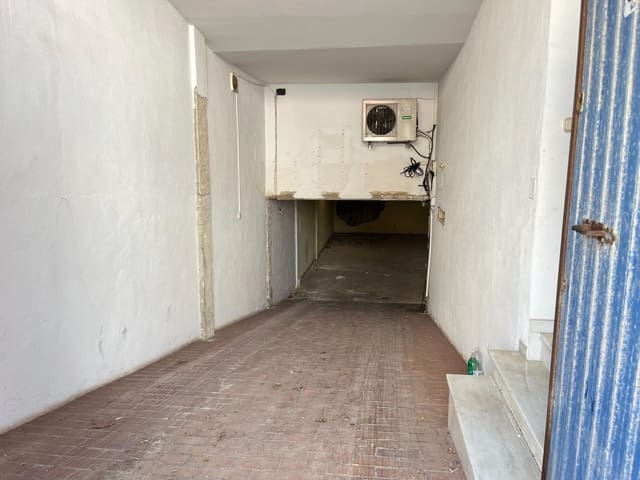 Garasje til salgs i Fuengirola - € 530 000 (Ref: 10139723)