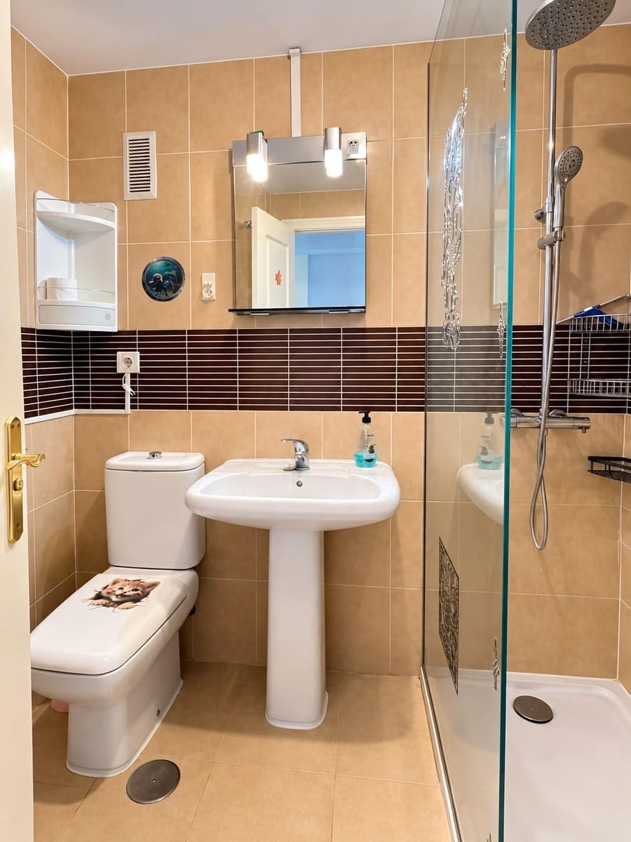 2 soveværelse Lejlighed til salg i Fuengirola med swimmingpool - € 270.000 (Ref: 10184909)