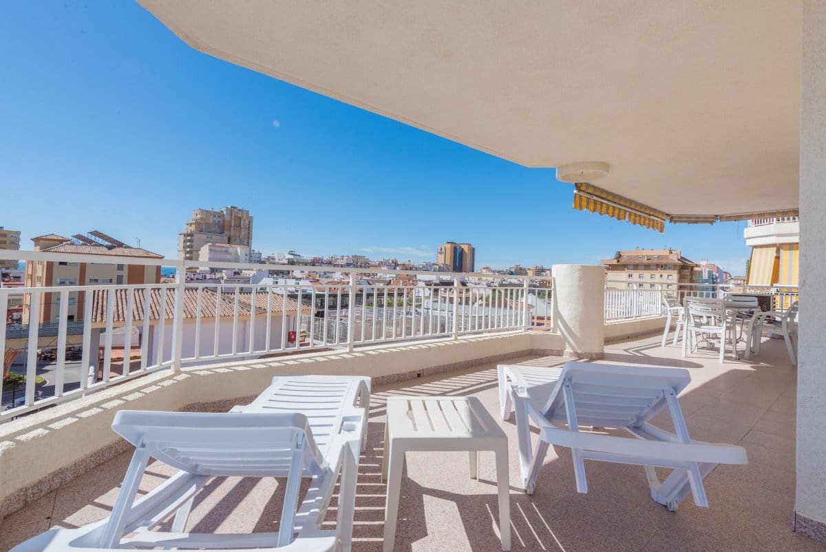 3 soverom Leilighet til leie i Fuengirola med svømmebasseng - € 1 350 (Ref: 6886547)