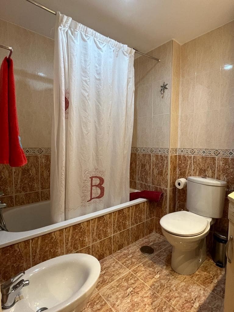3 bedroom Flat for holiday rental in Fuengirola with pool garage - € 2,130 (Ref: 6886548)