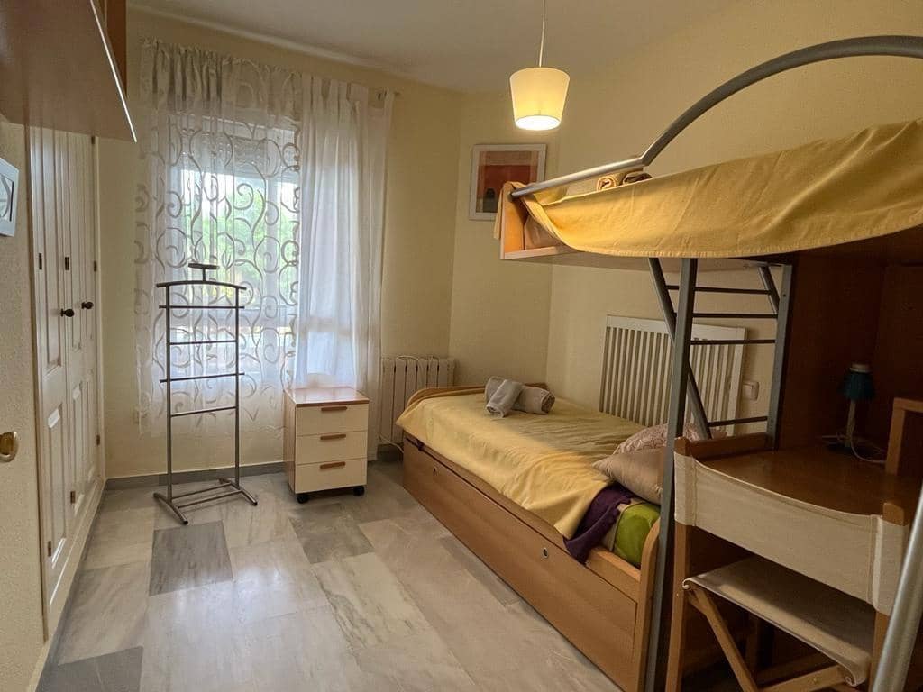 3 bedroom Flat for holiday rental in Fuengirola with pool garage - € 2,130 (Ref: 6886548)