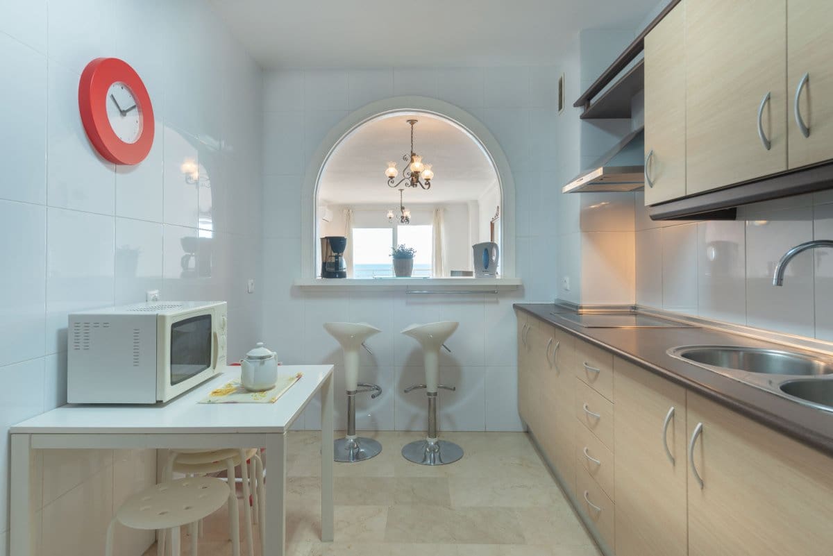 2 sovrum Lägenhet att hyra i Fuengirola med pool - 1 350 € (Ref: 6886550)