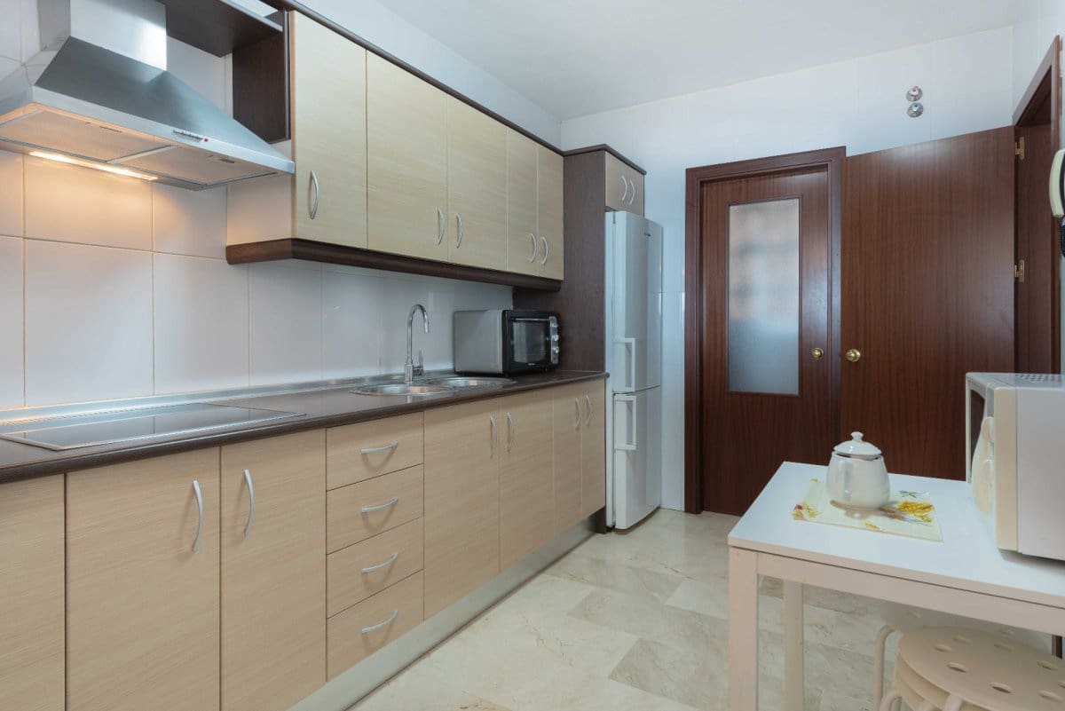 2 sovrum Lägenhet att hyra i Fuengirola med pool - 1 350 € (Ref: 6886550)