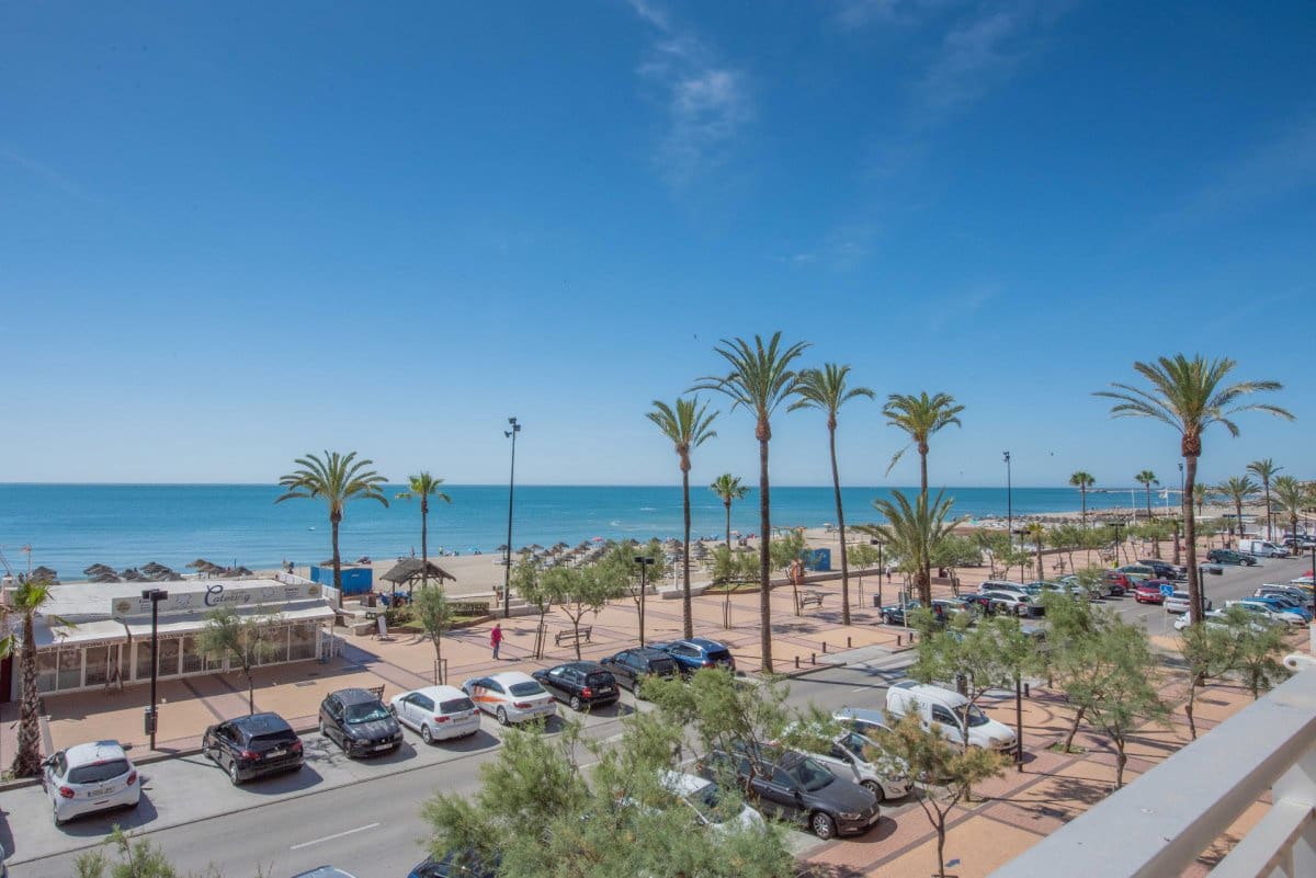 2 sovrum Lägenhet att hyra i Fuengirola med pool - 1 350 € (Ref: 6886550)