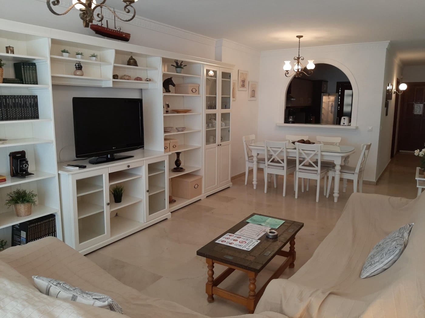 2 sovrum Lägenhet att hyra i Fuengirola med pool - 1 350 € (Ref: 6886550)