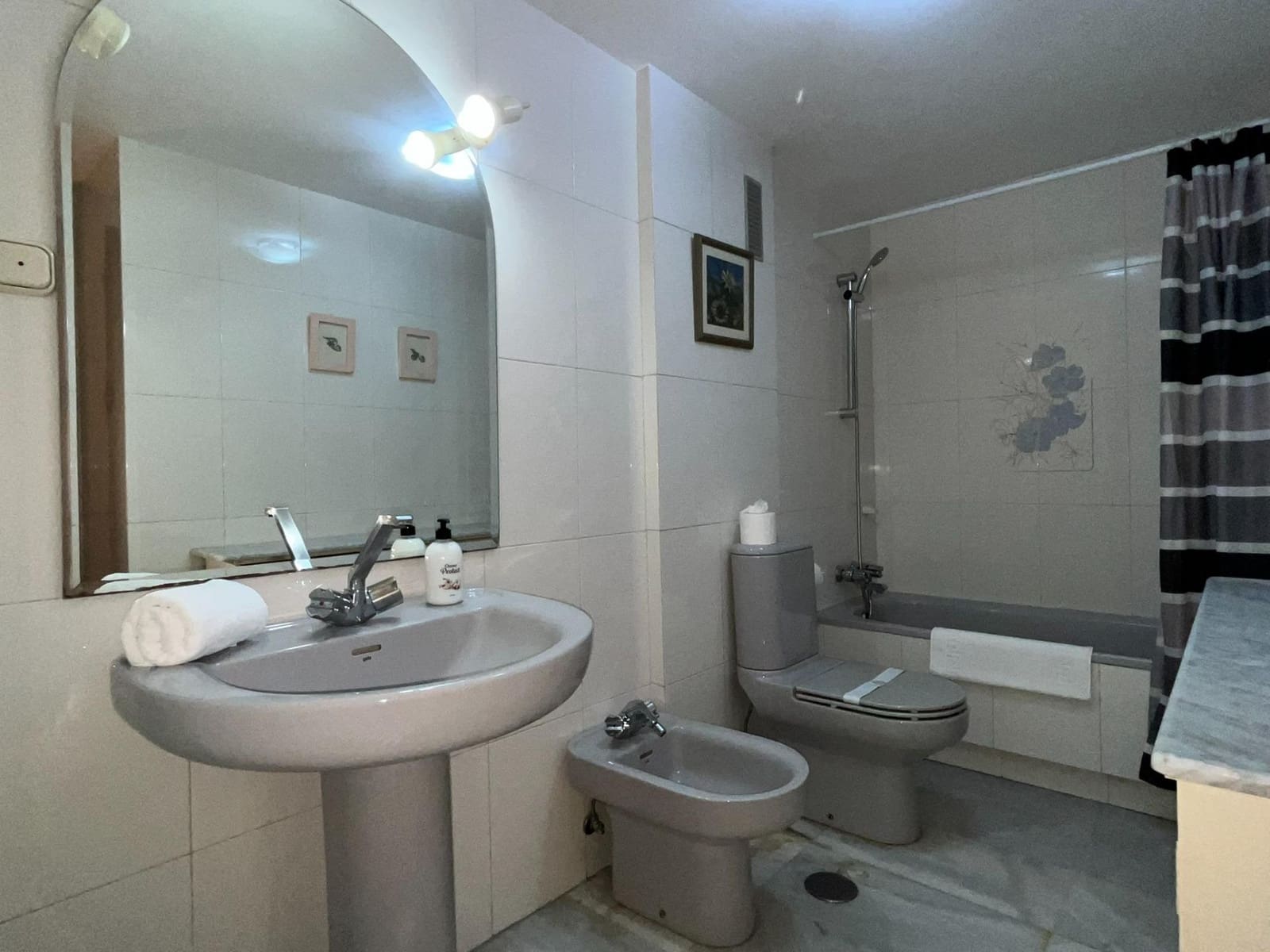 2 slaapkamer Flat te huur in Fuengirola met zwembad - € 1.160 (Ref: 6886554)