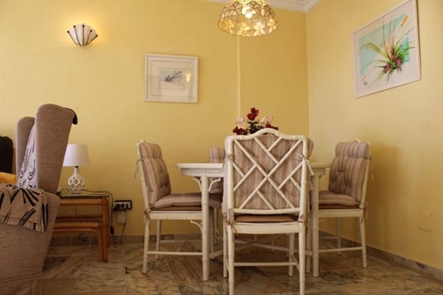 2 slaapkamer Flat te huur in Los Boliches , Fuengirola met zwembad garage - € 1.380 (Ref: 6886555)